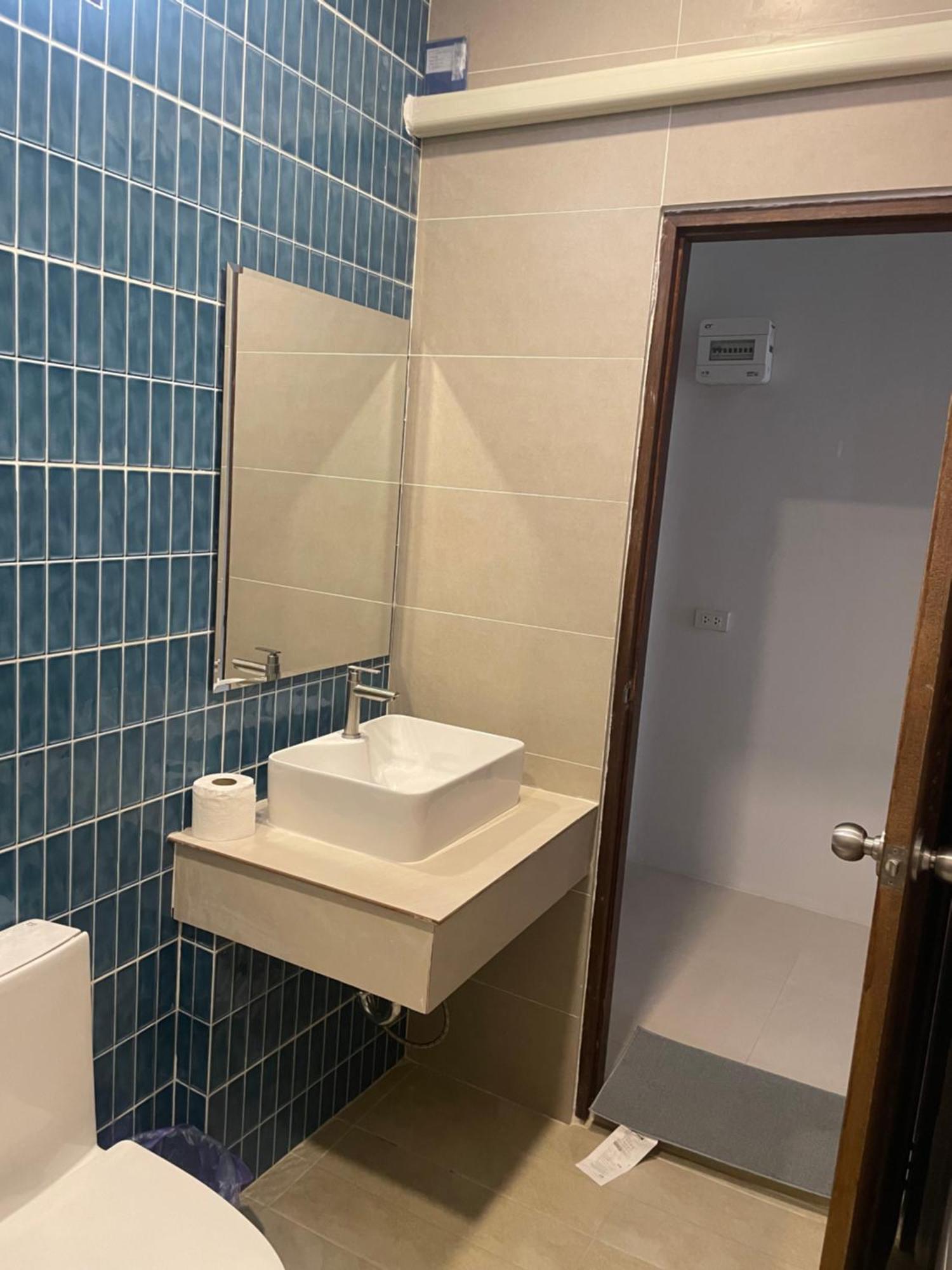 Apartement 18 Stay High ท้องศาลา ภายนอก รูปภาพ